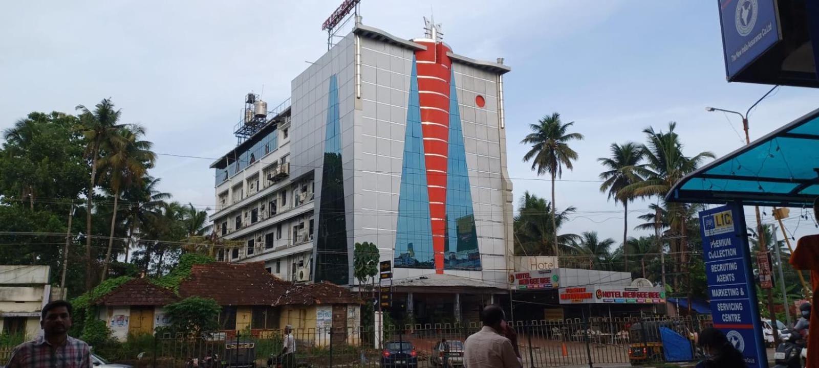 Gee Bee Palace Angamali Kültér fotó