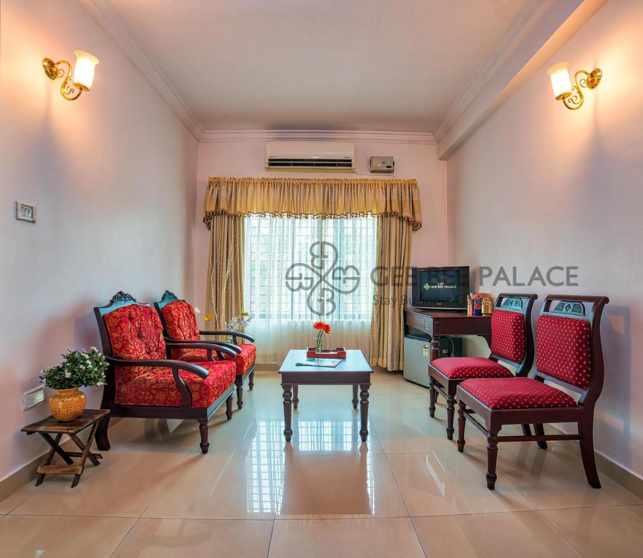 Gee Bee Palace Angamali Kültér fotó