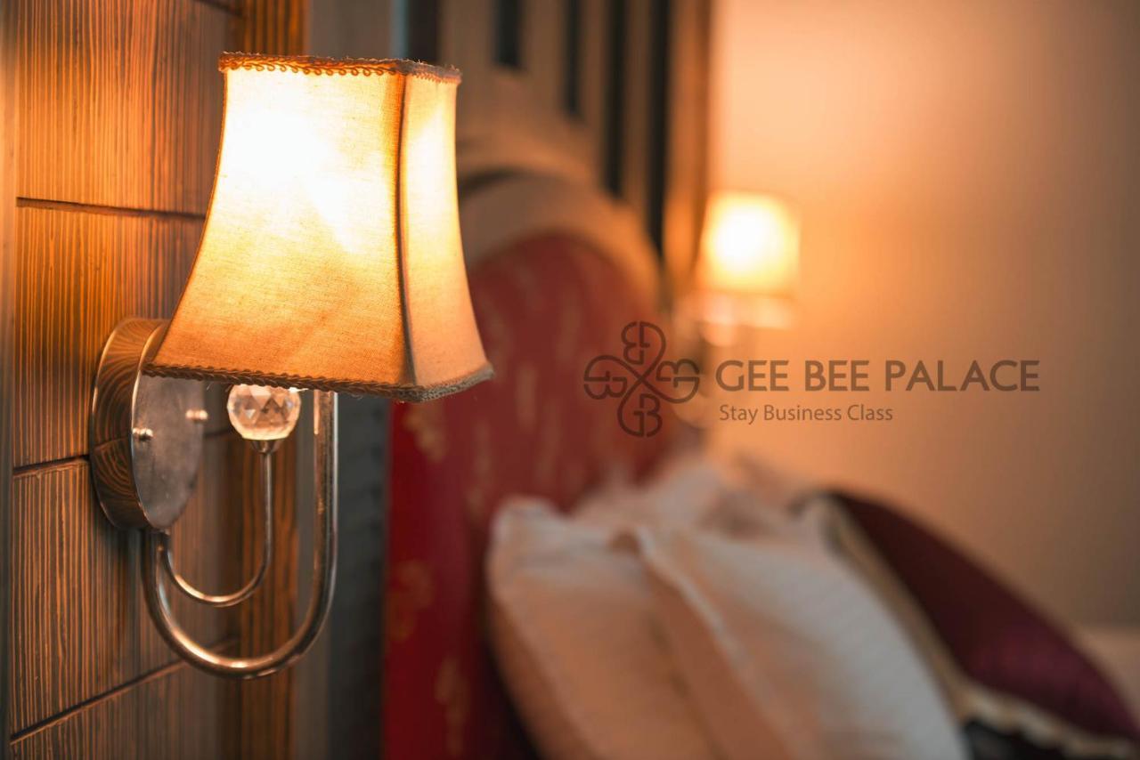 Gee Bee Palace Angamali Kültér fotó