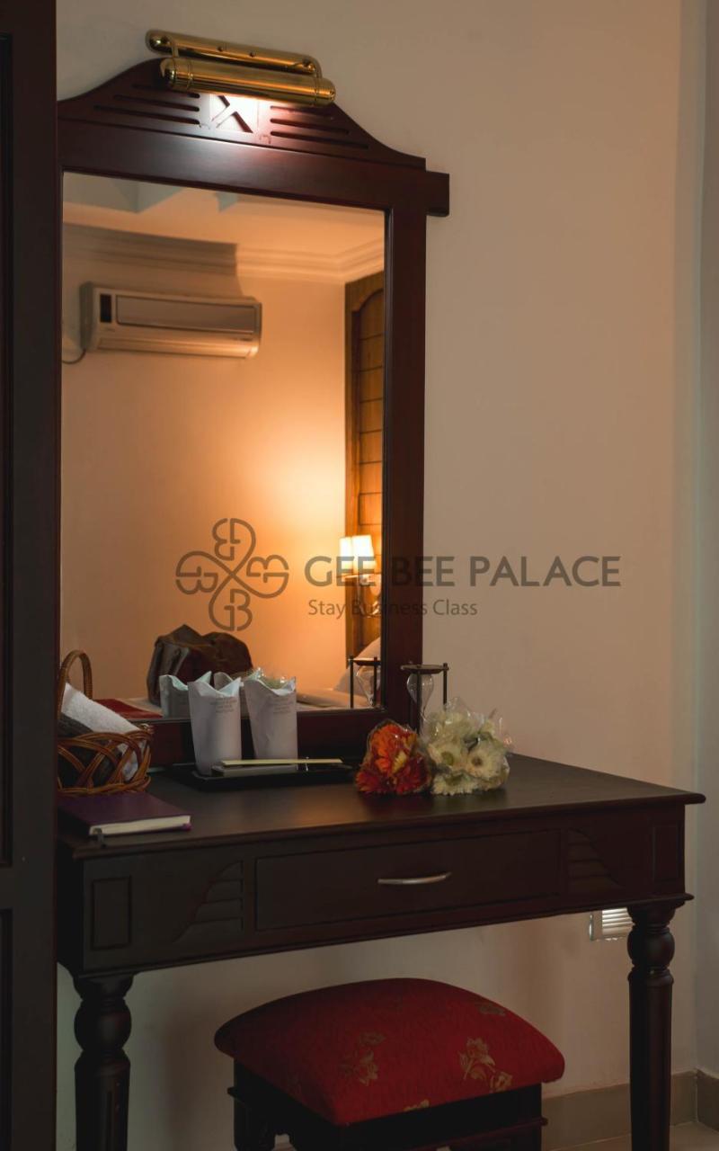 Gee Bee Palace Angamali Kültér fotó